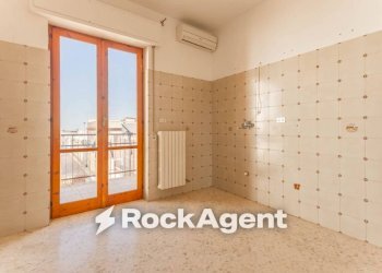 Salone - Three-room apartment via Caprera, 14, Bitonto - photo 18
