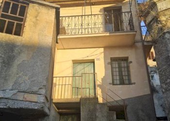 Facciata - Independent house via Oberdan, Martone - photo 2