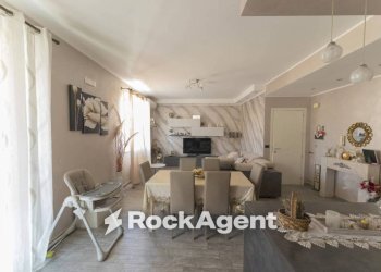 Salone - Four-room apartment via Massimo D'Azeglio, 9, Villabate - photo 3