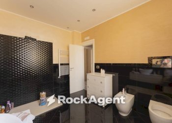 Bagno - Four-room apartment via Massimo D'Azeglio, 9, Villabate - photo 23