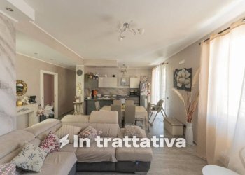 Salone - Four-room apartment via Massimo D'Azeglio, 9, Villabate - photo 2