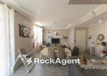 Salone - Four-room apartment via Massimo D'Azeglio, 9, Villabate - photo 3