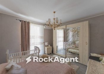 Camera da letto - Four-room apartment via Massimo D'Azeglio, 9, Villabate - photo 12