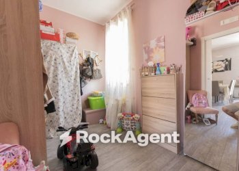 Camera da letto - Four-room apartment via Massimo D'Azeglio, 9, Villabate - photo 15