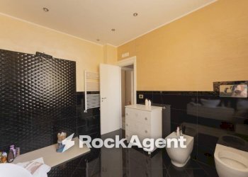 Bagno - Four-room apartment via Massimo D'Azeglio, 9, Villabate - photo 23