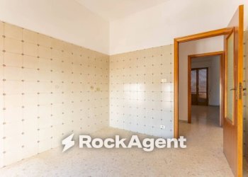 Salone - Three-room apartment via Caprera, 14, Bitonto - photo 16