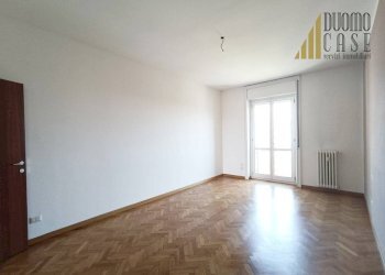 Three-room apartment Sesto San Giovanni - photo 11