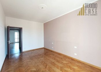 Three-room apartment Sesto San Giovanni - photo 20