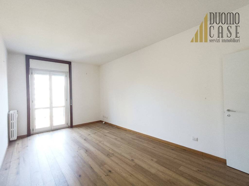 Three-room apartment Sesto San Giovanni - photo 2