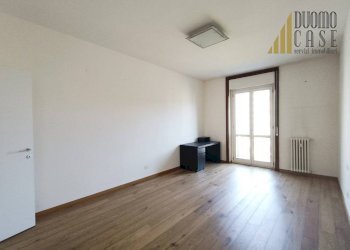 Three-room apartment Sesto San Giovanni - photo 14