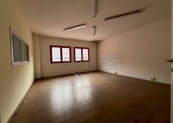 IMG_8998[21298].jpg - Commercial Premises Cassola - photo 3