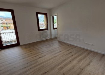 Retecasa_Valdagno Zona giorno - Four-room apartment Valdagno - photo 6