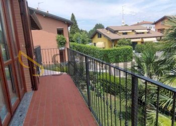 16 - Three-room apartment Binago - photo 14