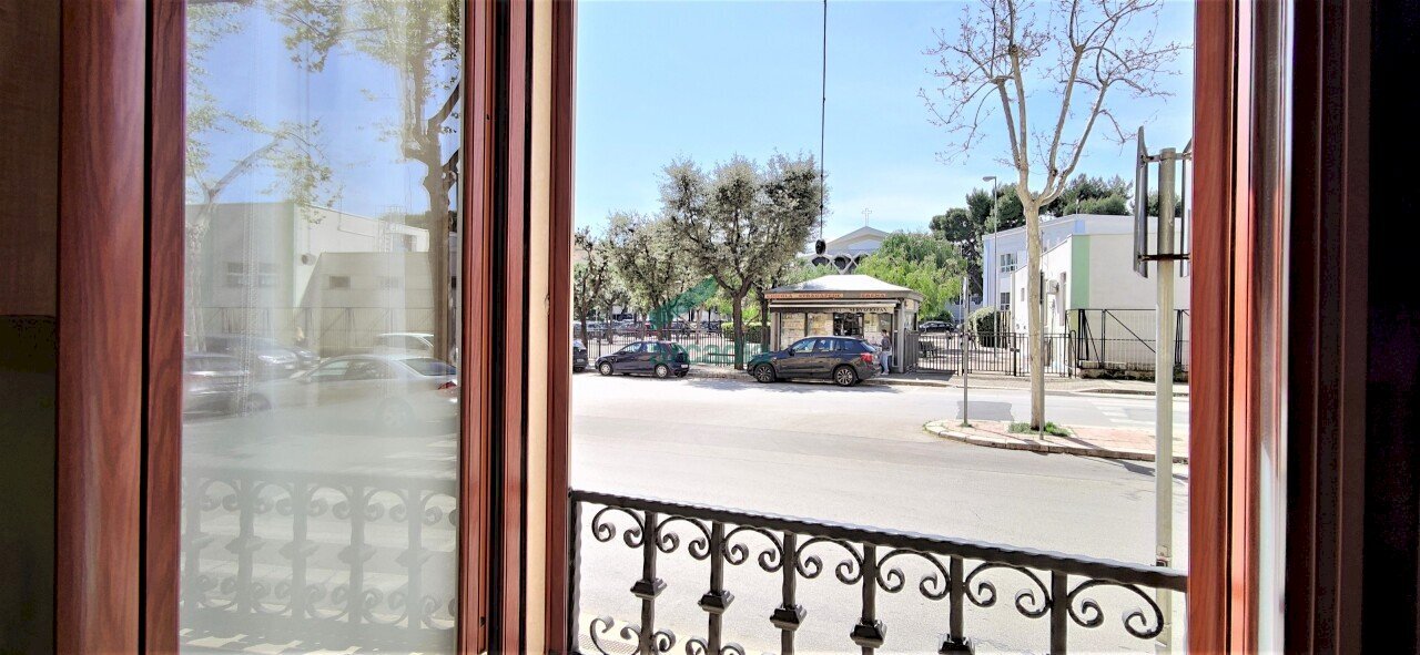 vista - Four-room apartment Via Peucetia 72, Bari - photo 1