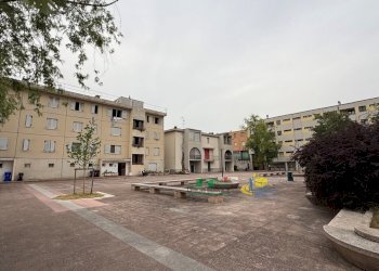 2 - Quadrilocale Piazza Lelio Basso 11, Parma (zona San Lazzaro) - foto 22