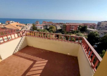 IMG-20210820-WA0133.jpg - Four-room apartment Viale Aldo Moro 4, Bova Marina - photo 1