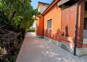 FACCIATA 02.png - Villa CHIESANUOVA, Brescia (zona Chiesanuova) - foto 12