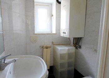 Bagno - Four-room apartment Via Palestro, Genova (neighborhood Castelletto) - photo 10