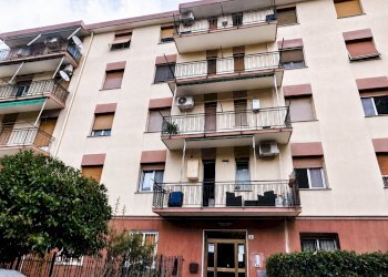 ChatGPT Image 14 lug 2026, 12_06_28 - Quadrilocale all'asta Via Villini Ambrogio Negrone 18/17, Genova (zona Prà) - foto 1