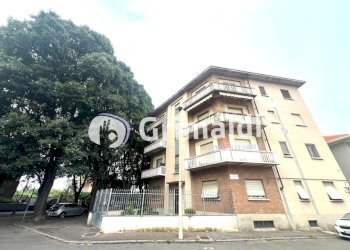 Esterno - Three-room apartment Via Alessandro di Gifflenga 7, Vercelli - photo 1