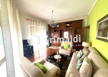 Sala - Three-room apartment Via Alessandro di Gifflenga 7, Vercelli - photo 5