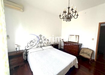 Camera - Three-room apartment Via Alessandro di Gifflenga 7, Vercelli - photo 6