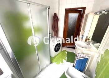Bagno - Three-room apartment Via Alessandro di Gifflenga 7, Vercelli - photo 16