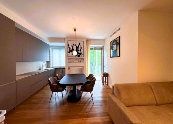 Soggiorno con cucina a vista - Three-room apartment Via Luigi Soderini 47, Milano (neighborhood Lorenteggio) - photo 15