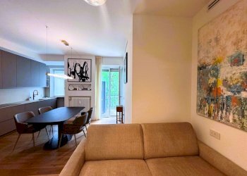Soggiorno con cucina a vista - Three-room apartment Via Luigi Soderini 47, Milano (neighborhood Lorenteggio) - photo 17