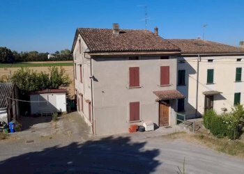 WhatsApp Image 2026-07-13 at 15.50.51 - Portion of a house Strada Provinciale per Soragna 17, San Secondo Parmense - photo 25