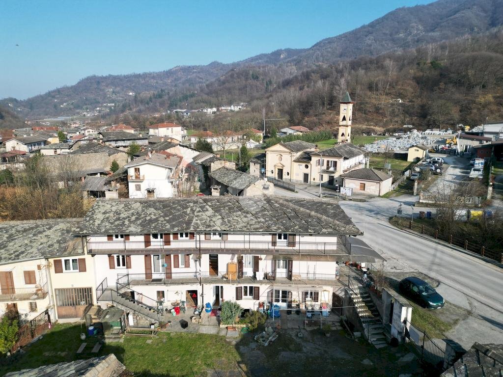Independent house Via Paesana, Barge - photo 2