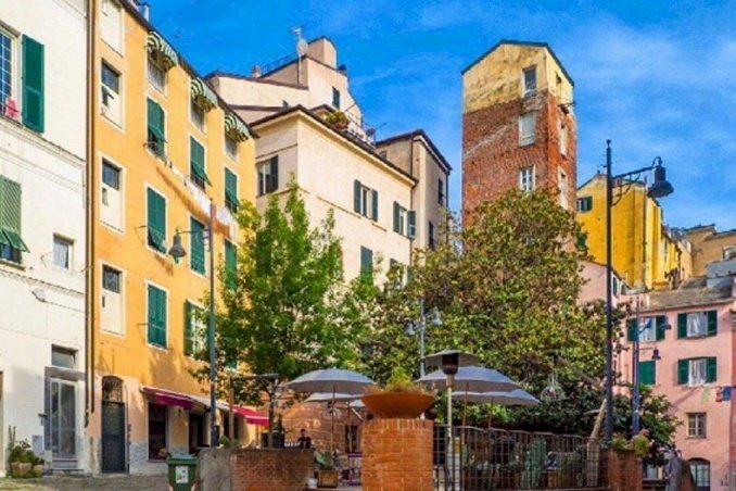 Locale Commerciale Savona, piazza Vacciuoli, Savona (zona Darsena) - foto 1