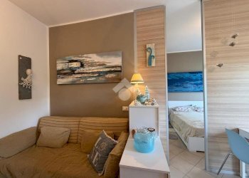 One-room apartment Viale Titano, hamlet Pinarella, Cervia - photo 4