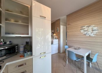 One-room apartment Viale Titano, hamlet Pinarella, Cervia - photo 16