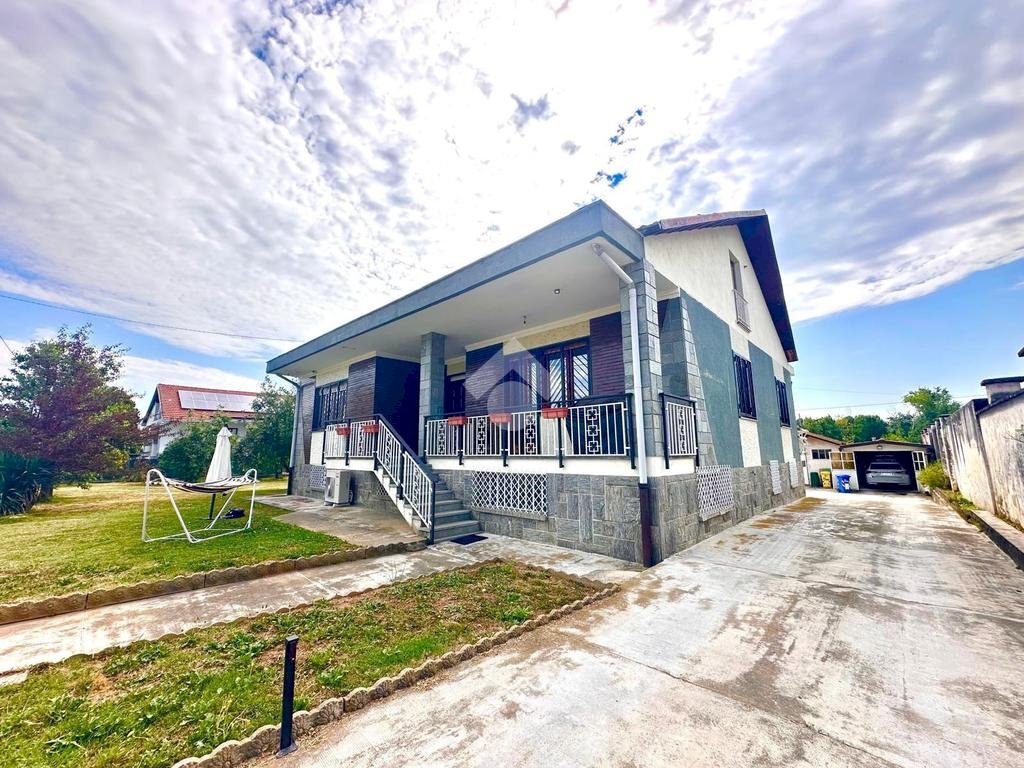 Villa Strada genesia, Robassomero - foto 1