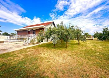 Villa Strada genesia, Robassomero - foto 5