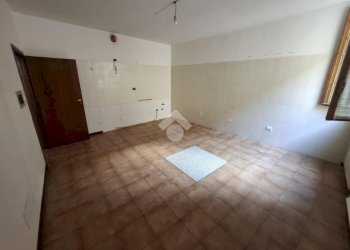 Three-room apartment Via XX Settembre, Imola - photo 5