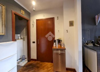 Three-room apartment Via dei ciclamini, Milano - photo 2