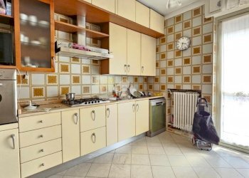 Four-room apartment Via Piattoli, Milano - photo 3