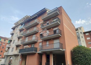 Trilocale Via Carlo Lorenzini, Torino (zona Borgo Vittoria) - foto 1