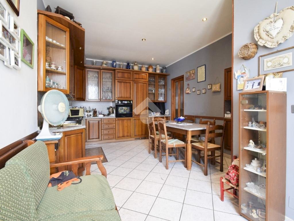 Three-room apartment Corso casale, Torino (neighborhood Borgo Po) - photo 1