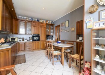 Three-room apartment Corso casale, Torino (neighborhood Borgo Po) - photo 2