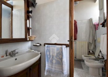 Three-room apartment Corso casale, Torino (neighborhood Borgo Po) - photo 9