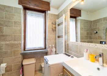 Bagno - Quadrilocale Frazione Saint Maurice, 64, Sarre - foto 14