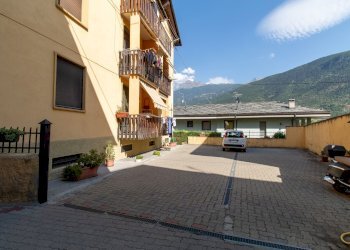 Cortile posto auto - Quadrilocale Frazione Saint Maurice, 64, Sarre - foto 24