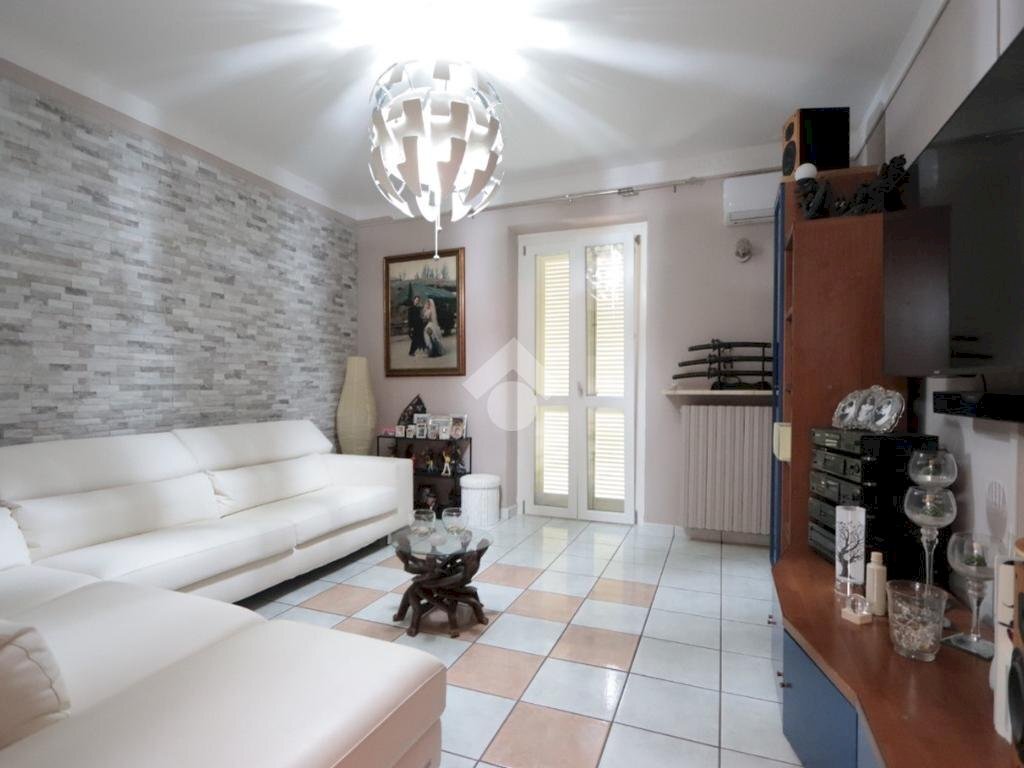 Four-room apartment Via Giovanni Inverardi, Alessandria - photo 1