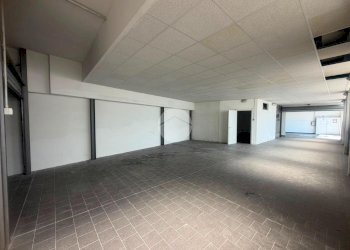 Box Via turati, Savona (neighborhood Valloria) - photo 3