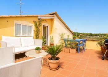 Semi-detached house Via S. Antonio, Imperia - photo 20