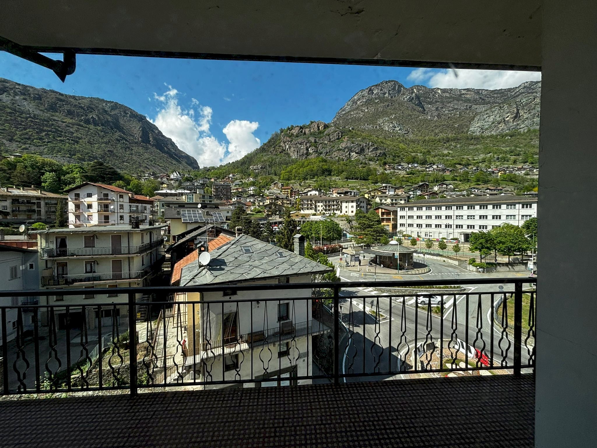 Trilocale Via Emilio Chanoux, 176A, Chatillon - foto 2