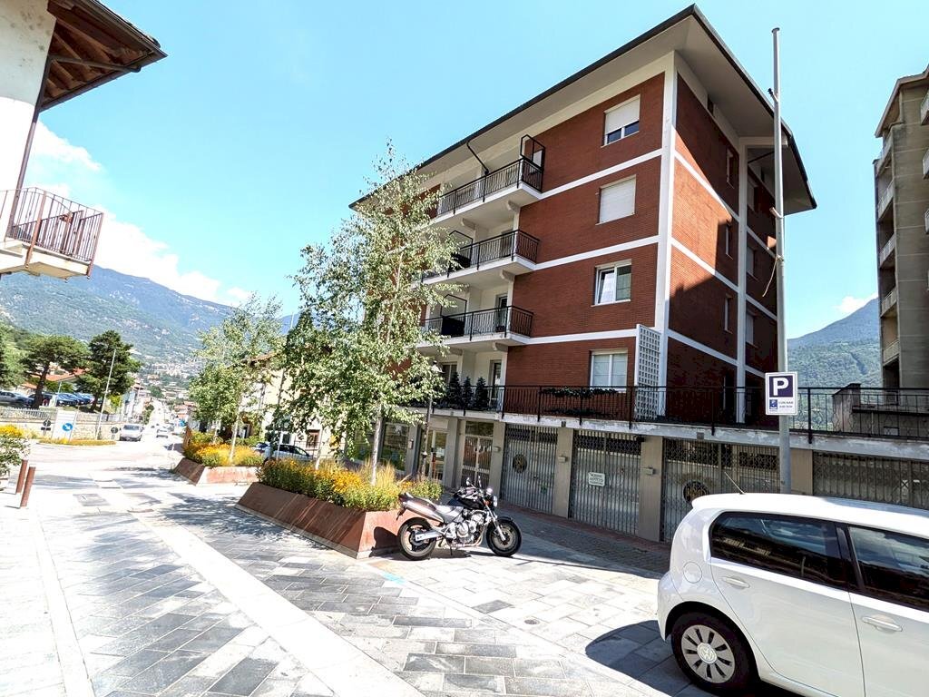 Trilocale Via Emilio Chanoux, 176A, Chatillon - foto 2